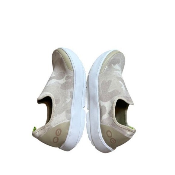 OOFOS Womens Size 8 OOmg eeZee Low Shoe Limited Tan Camo White Sand Desert - Picture 4 of 8